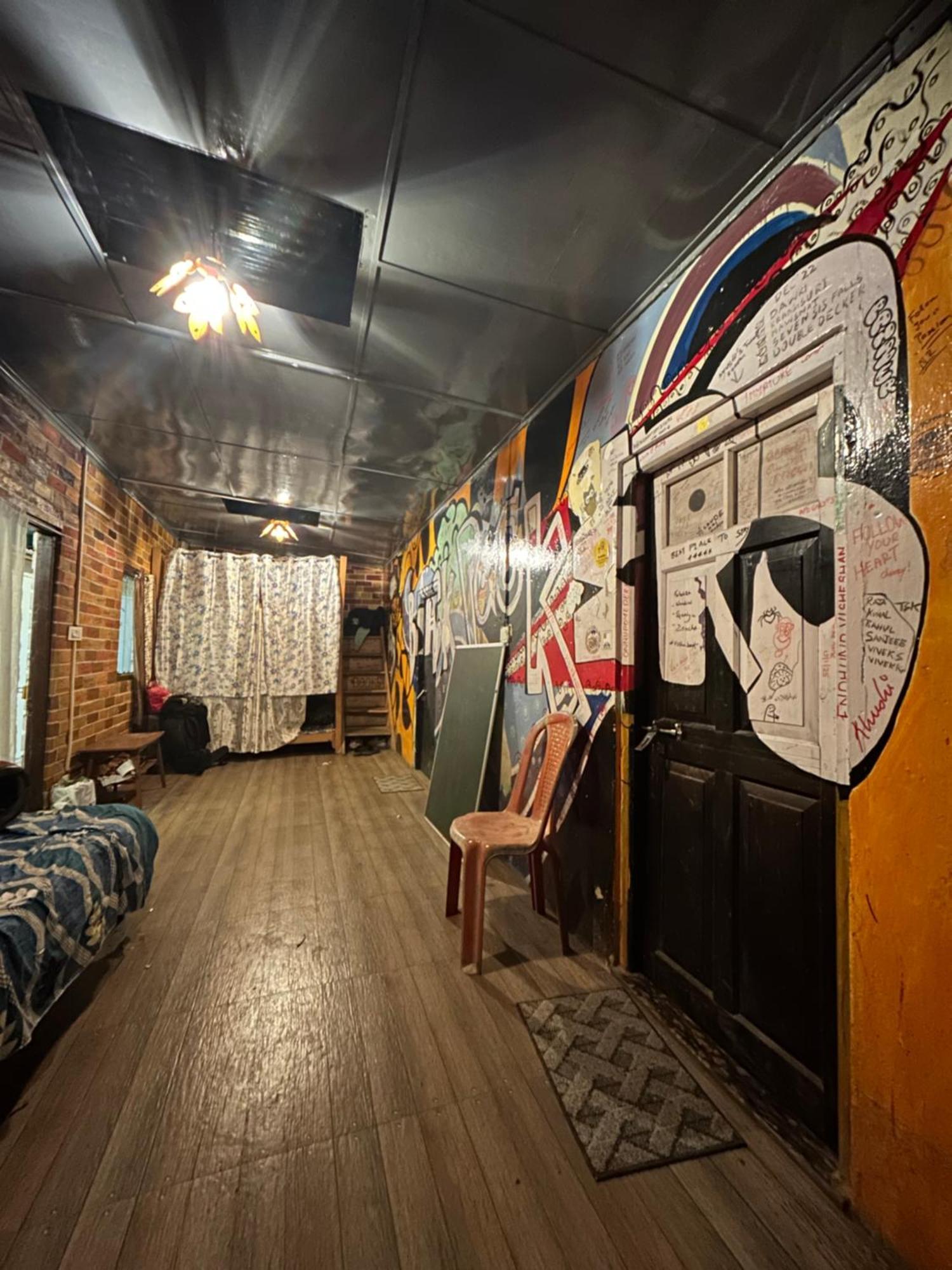 Isabella Hostel Shillong Ngoại thất bức ảnh